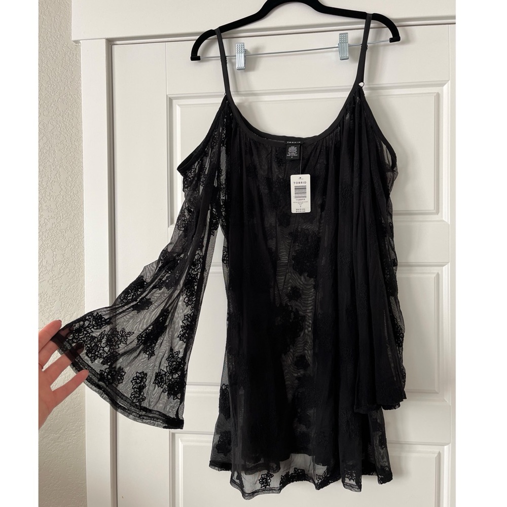 NWT Torrid Plus Size 2x Black Sheer Lace Blouse with Bell Sleeve & Cold Shoulder - Picture 2 of 8
